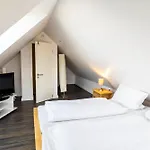 Doppelhaushaelfte Op De Geest *