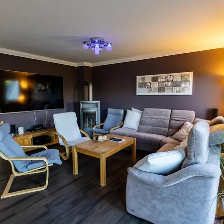 Doppelhaushaelfte Op De Geest Bohl