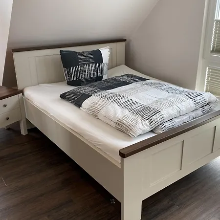 Doppelhaushaelfte Op De Geest Дом отдыха