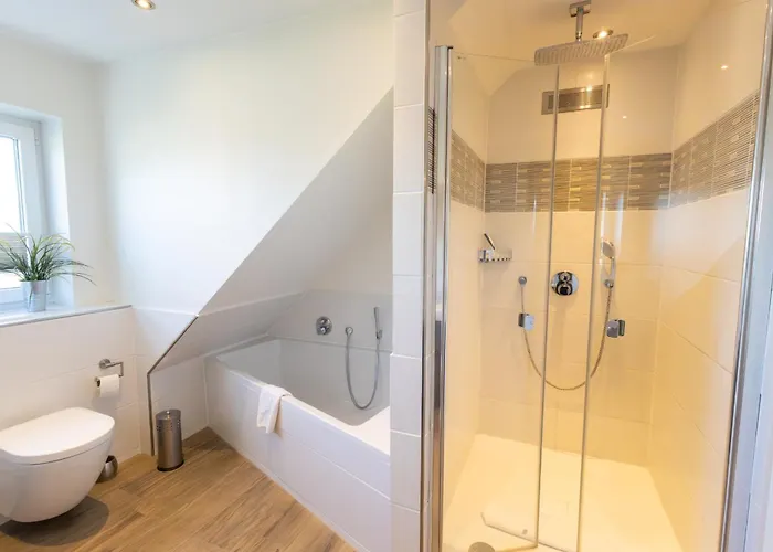 Doppelhaushaelfte Op De Geest 圣彼得奥尔丁