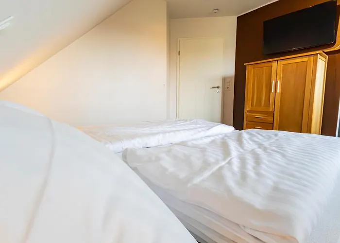 Doppelhaushaelfte Op De Geest *