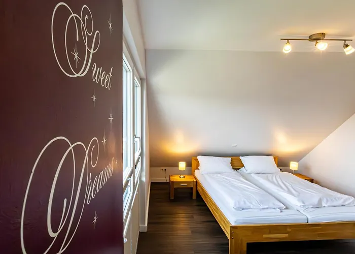 Doppelhaushaelfte Op De Geest 度假居